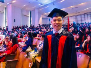 THỦ KHOA ĐẦU TIÊN NGÀNH HOẠT ĐỘNG TRỊ LIỆU Ở VIỆT NAM LÀ AI?